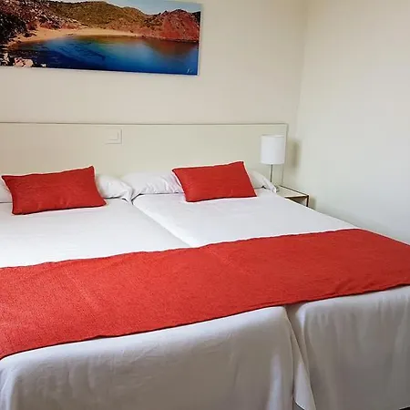 California Cala'N Blanes (Menorca)