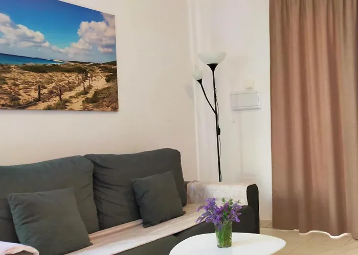 California Cala'N Blanes (Menorca)