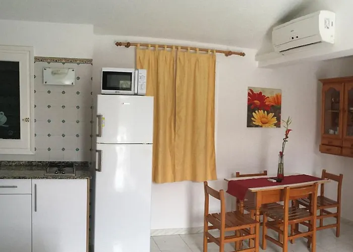 California Cala'N Blanes (Menorca)